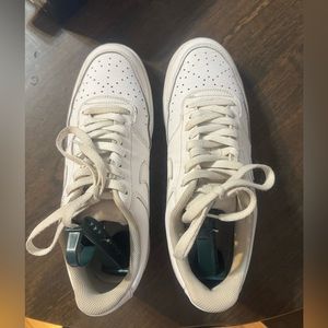 Nike Court Vision Low